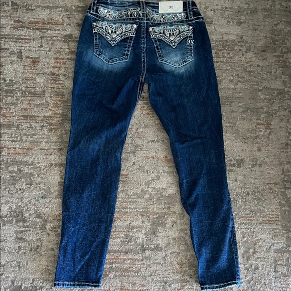 Miss Me Denim - Miss Me Dream Catcher Skinny Jeans with Embellished Pockets Size 30